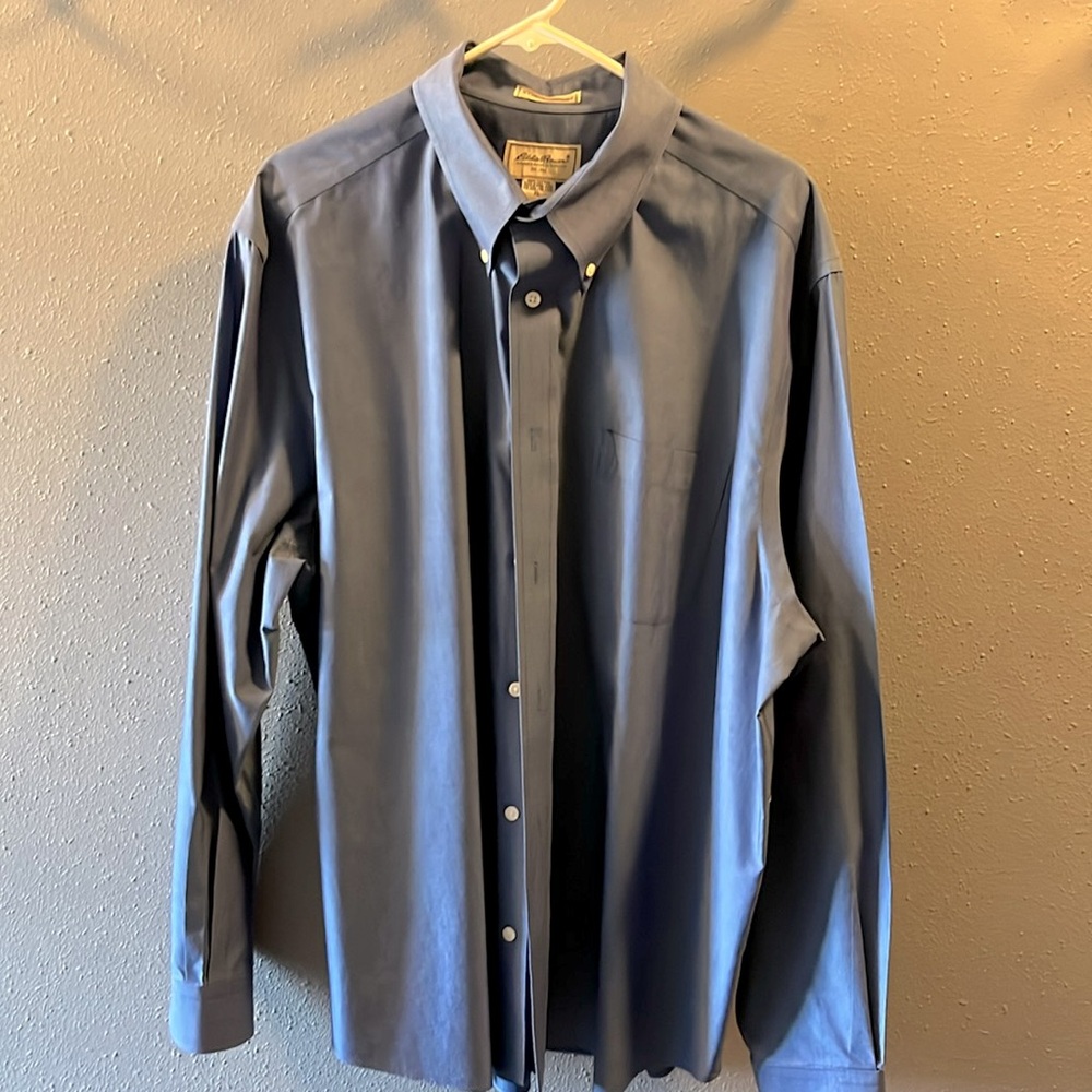 Eddie Bauer men’s dress shirt